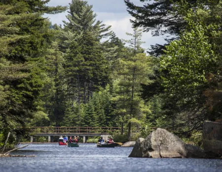 The impressive scenery along the route continues into the pond.