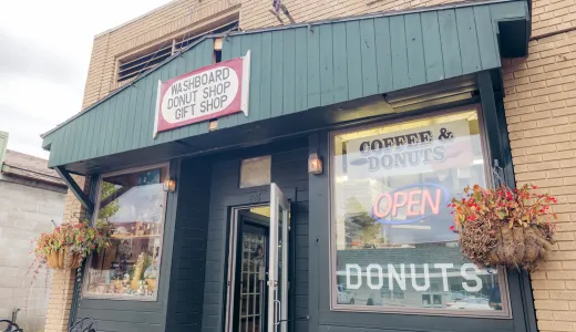 Washboard Donut Shoppe Storefront