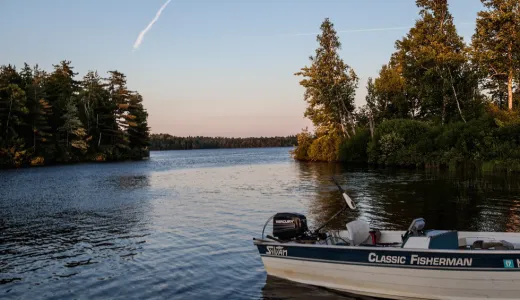 Piercefield Flow accommodates up to medium-sized motor boats.
