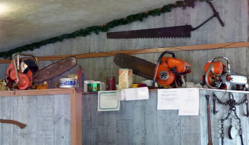 Chainsaw Decor, The Lumberjack Inn Restaurant