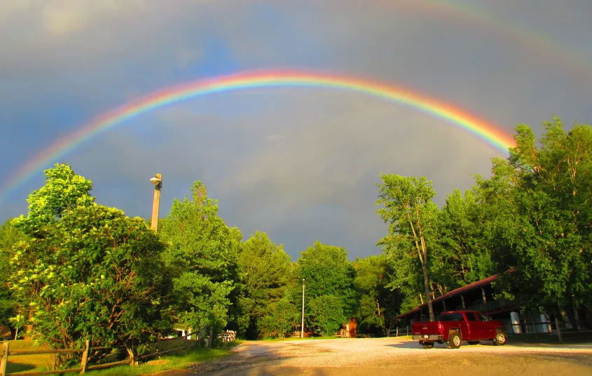 A swooping rainbow.