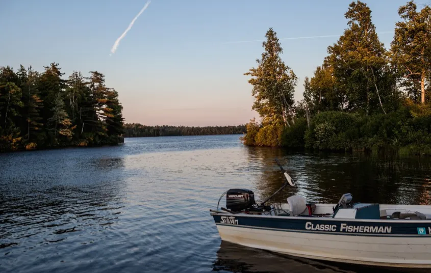 Piercefield Flow accommodates up to medium-sized motor boats.