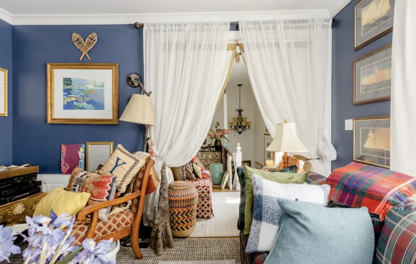 A view of the sitting area from the blue living room