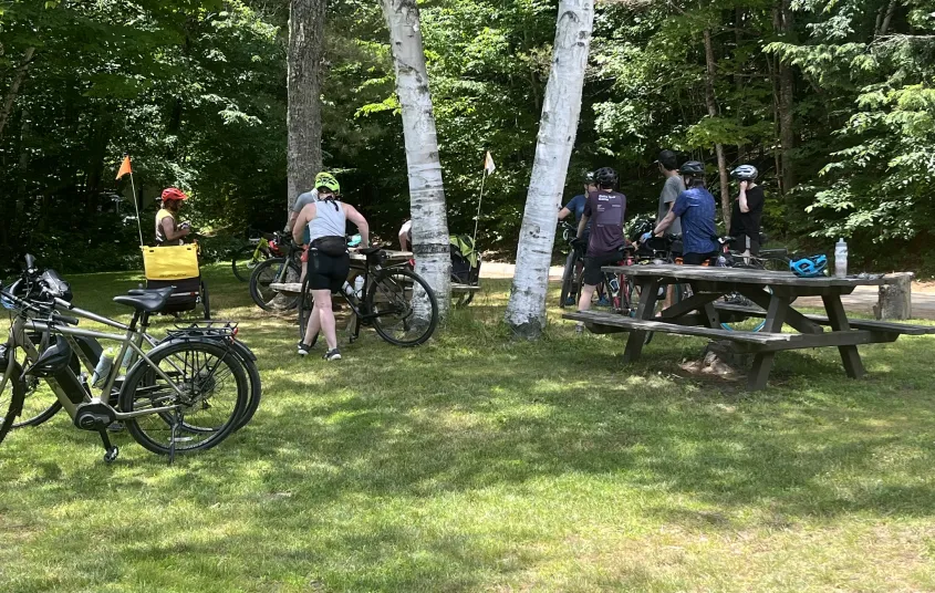 People with bikes at a park