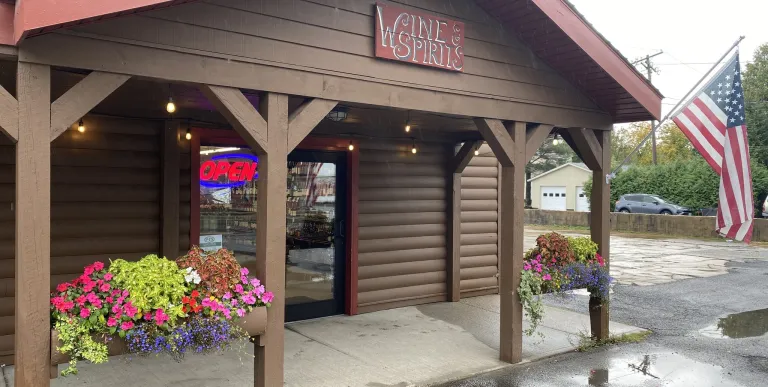 Boulevard Wine and Spirits Storefront