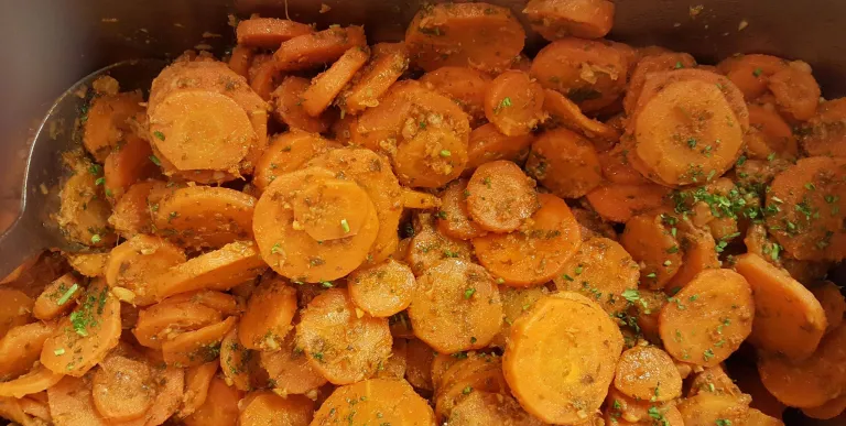 Spiced carrot dish