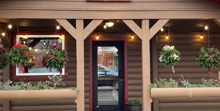Deli and Bakery Enterance at Larkin's Junction Depot