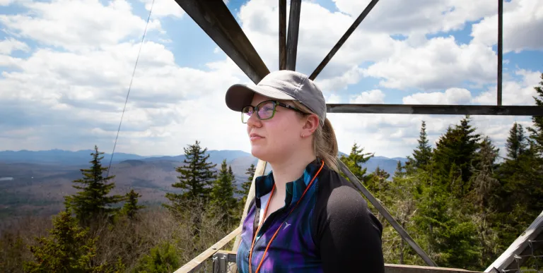 The view start at the summit and go all the way up.