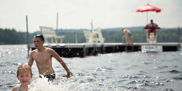 Swimming pier