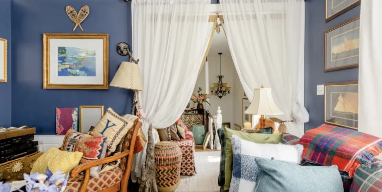 A view of the sitting area from the blue living room